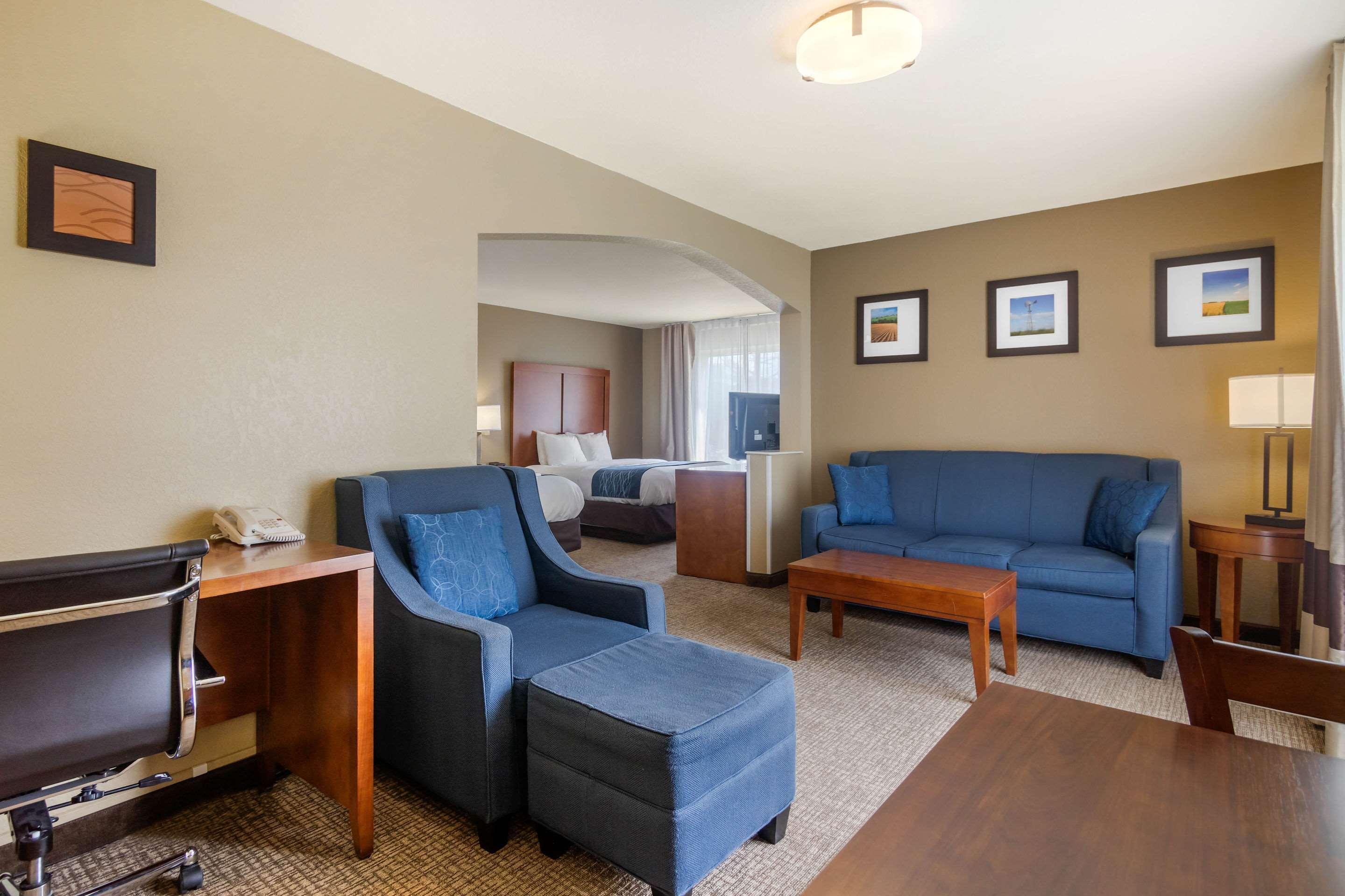 Comfort Inn & Suites Pittsburg Zewnętrze zdjęcie