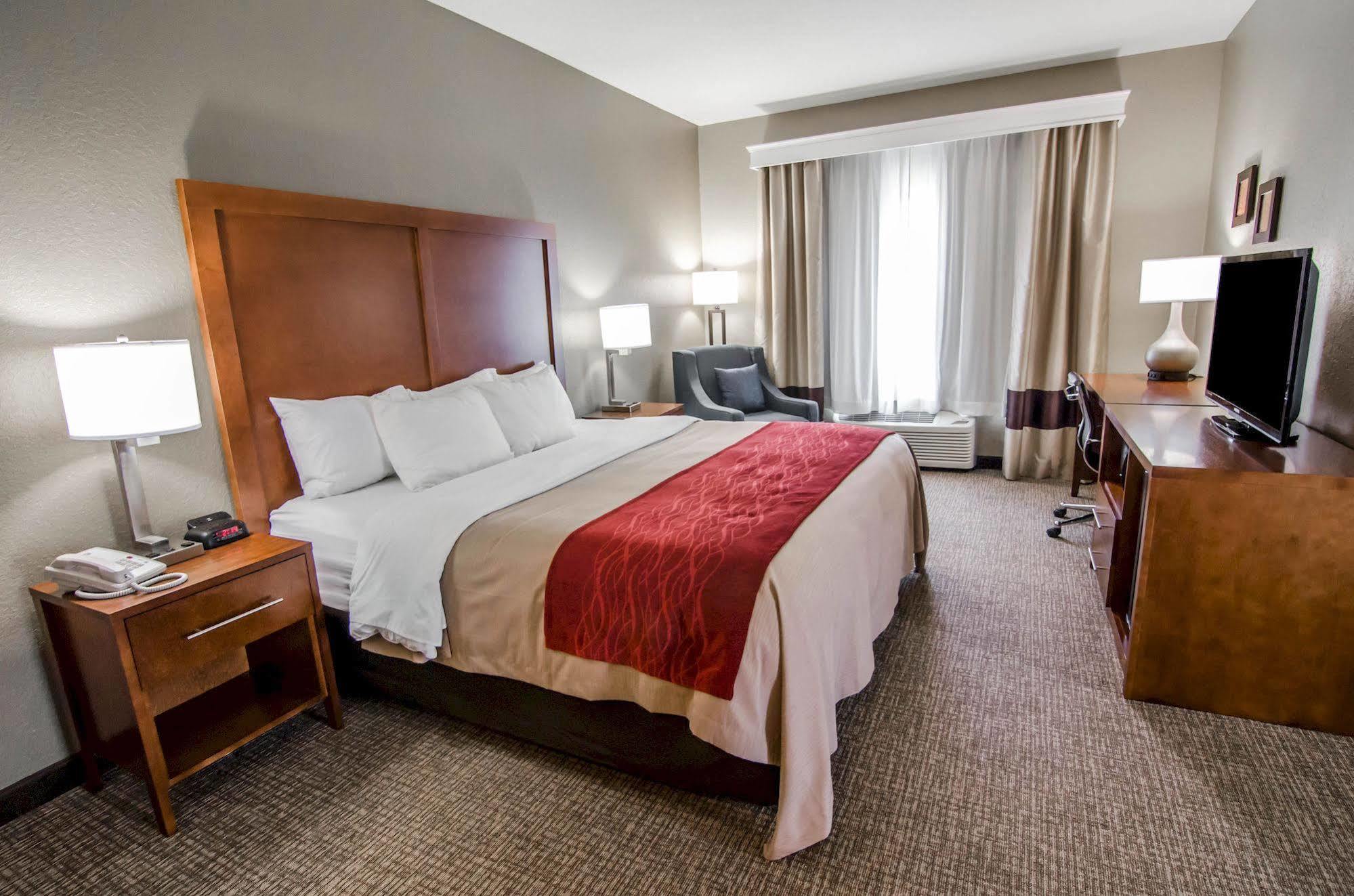 Comfort Inn & Suites Pittsburg Zewnętrze zdjęcie
